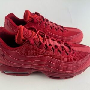 New Nike air max 95 All triple Red October Sz 11